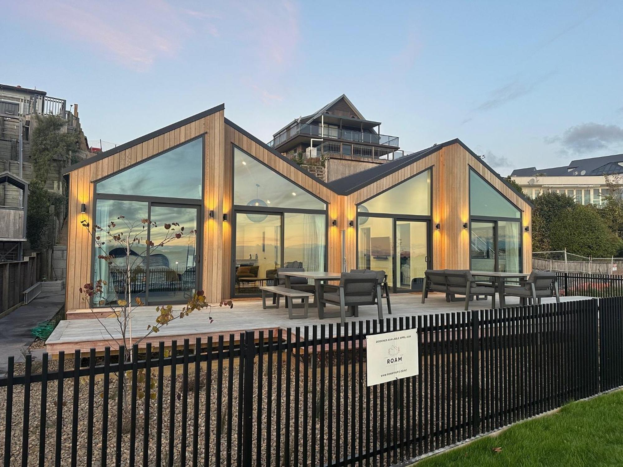 Brand New Lake Front Homes Spa Pool Таупо Екстер'єр фото
